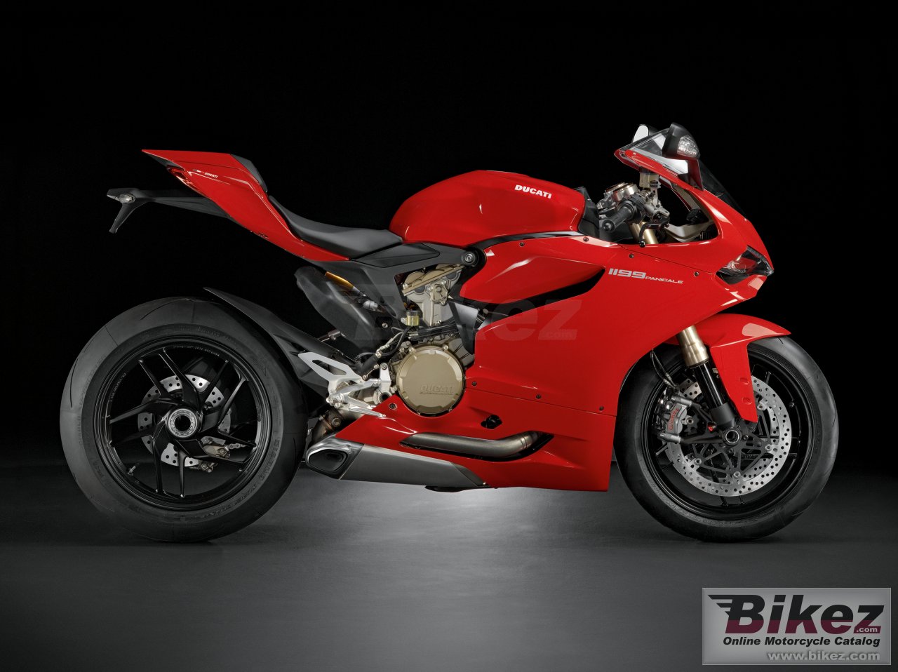 Big Ducati 1199 panigale picture and wallpaper from Bikez.com